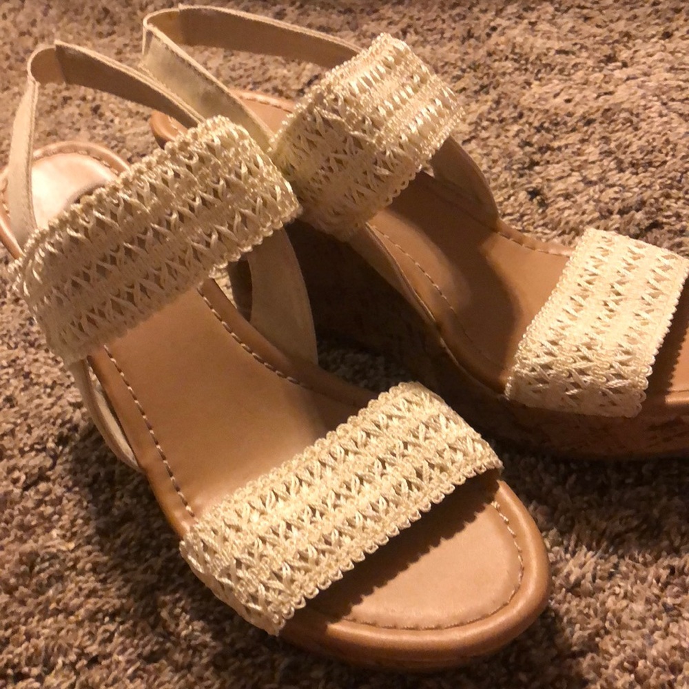 American Eagle wedges